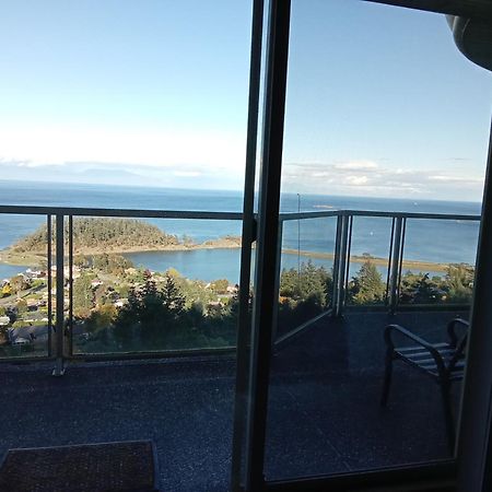 Gibralter Rock Ocean View B&B Nanaimo Exterior photo