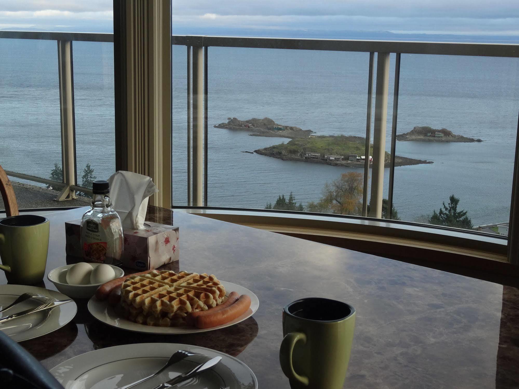 Gibralter Rock Ocean View B&B Nanaimo Exterior photo